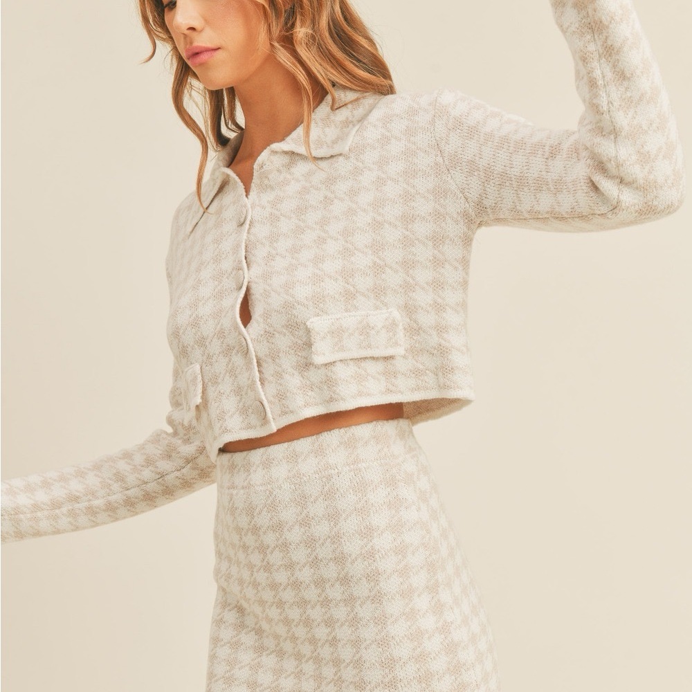 SOLD OUT Houndstooth Cropped Knit Cardigan and Mini Skirt Set - Picture 4 of 6